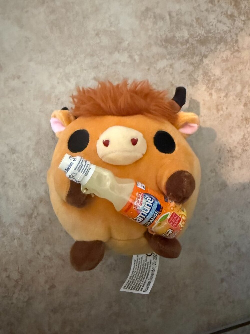 Zuru Snackles Series 3 Robbie the Highland Cow holding Ramune Soda 5" Plush